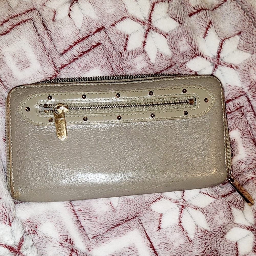 Authentic Louis Vuitton Suhali Zippy wallet